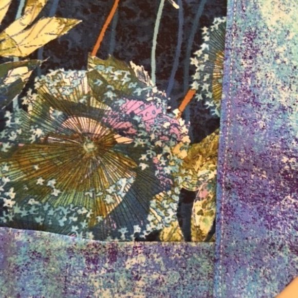 Handmade NEW - Table Runner Blue Floral Blue/Purple Backing - Picture 2 of 2